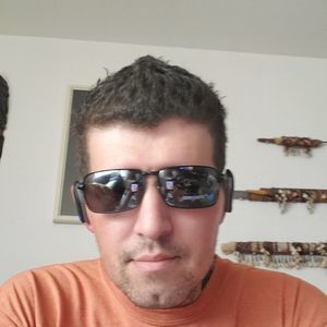 Meet your Posher, Jonathan